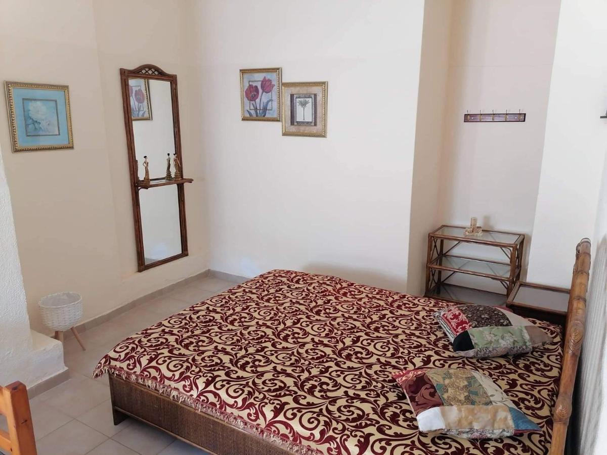 Beautiful Apartment Anais Near The Sea Agia Trias Exteriör bild